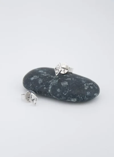 2-Heart Studs WG